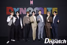 Nhan sắc khó cưỡng của BTS tại họp báo mừng No.1 Billboard Hot 100
