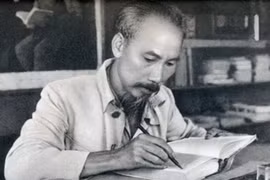 45 năm Giải phóng miền Nam: Ra mắt bộ sách "Nghiên cứu Hồ Chí Minh - Một số công trình tuyển chọn"