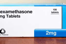 Thuốc kháng viêm dexamethasone cứu sống bệnh nhân COVID-19