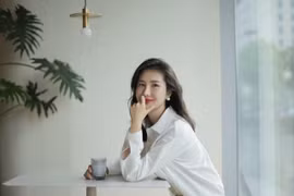 Vợ chủ tịch Taobao khoe nhẫn ở ngón áp út, ẩn ý trạng thái của vợ chồng