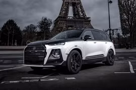Hyundai Santa Fe toát lên sự hầm hố, nổi bật với phiên bản độ mới