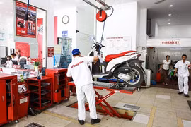 TP.HCM: Người dân được kiểm tra khí thải, bảo dưỡng xe máy miễn phí