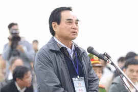 Đề nghị khai trừ Đảng nguyên Chủ tịch TP Đà Nẵng Văn Hữu Chiến