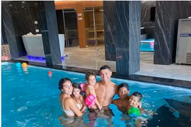 Ronaldo mua tặng bạn gái nhẫn kim cương bạc tỉ