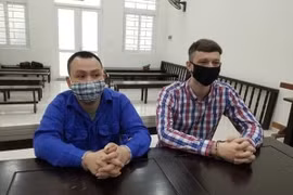 Phạt tù, trục xuất người ngoại quốc mua bán ma túy