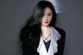 Dương Mịch, Dương Tử gây sốt Weibo với loạt ảnh hậu trường quyến rũ tới từng milimet