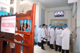 Thừa Thiên Huế: Tiến hành cách ly 2 du khách ngồi gần với ca nhiễm SARS-CoV-2 thứ 17