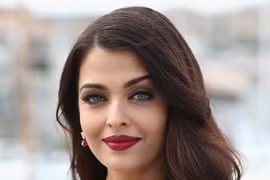 Gia đình 'Hoa hậu đẹp nhất mọi thời đại' Aishwarya Rai nhiễm Covid-19