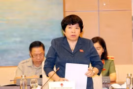 Có nên giao Trung tâm dịch vụ việc làm đưa người đi lao động ở nước ngoài?