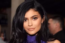 Siêu mẫu Kylie Jenner không phải là 'tỷ phú trẻ nhất thế giới'