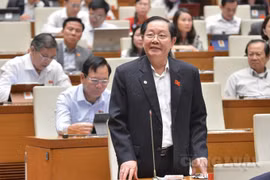 Báo tin cho Bộ trưởng nếu phát hiện cán bộ ngành nội vụ vi phạm đạo đức công vụ
