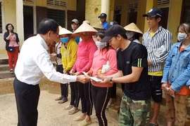 Cơ quan Trung ương Hội Nhà báo Việt Nam quyên góp và hỗ trợ kịp thời đồng bào lũ lụt