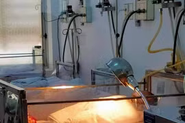 Bình Thuận: Bé sơ sinh bị buộc trong túi nylon bỏ rơi ven đường