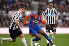 Crystal Palace 0-2 Newcastle: Newcastle leo lên vị trí thứ 10 BXH Premier League 2020/21