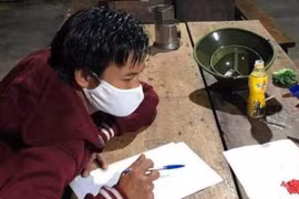 Nghệ An: Mang theo gần trăm viên ma túy vào trong khu cách ly tập trung