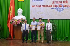 Trao Giải Báo chí viết về đồng bằng sông Cửu Long năm 2020 
