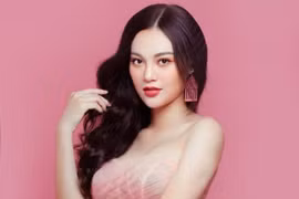 Hoa hậu Cao Thùy Linh bị sàm sỡ nơi công cộng