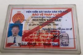 Trình thẻ phóng viên giả để "xin xỏ" lỗi vi phạm giao thông
