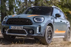 MINI Countryman X-raid có ngoại hình mạnh mẽ hơn sau khi được độ