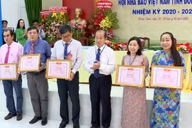 Nhà báo Bùi Thanh Hồng tái đắc cử Chủ tịch Hội Nhà báo tỉnh Đồng Tháp
