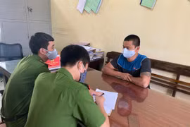 Thanh Hoá: Bắt quả tang 20 đối tượng đánh bạc, thu giữ 800 triệu đồng