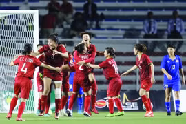 Đường vinh quang không có hoa hồng
