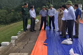 Thanh Hóa: Nứt đập thủy lợi Sông Mực giữa mưa bão phức tạp