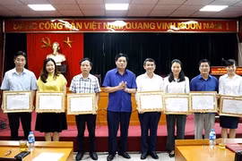 Trao 16 giải Nhất tại cuộc thi “Tìm hiểu 90 năm Ngày truyền thống ngành Tuyên giáo của Đảng”