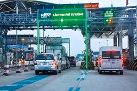 Kiên quyết dừng thu phí các trạm không chuyển sang thu điện tử không dừng