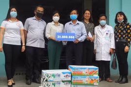Hội Nhà báo TP. Đà Nẵng tiếp sức nhân viên y tế đang ngày đêm chống dịch Covid-19