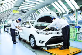 Lần đầu tiên trong 8 năm, Toyota sụt giảm doanh số tới 23,8%
