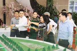 Dịch COVID-19 chưa qua, tháng Ngâu lại đến, doanh nghiệp bất động sản “kêu trời”