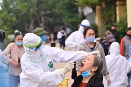 Hà Nội: Lấy mẫu xét nghiệm COVID-19 đợt cuối người từ Đà Nẵng về