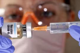 Làn sóng COVID-19 thứ 2, WHO kêu gọi chấm dứt 'chủ nghĩa dân tộc vaccine'