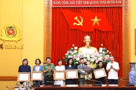 Bộ Công an khen thưởng tập thể, cá nhân xuất sắc thuộc Đài Truyền hình Việt Nam