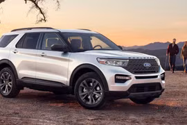 Mỹ: SUV cỡ lớn Ford Explorer bị triệu hồi do nguy cơ tai nạn từ lỗi cao su chân máy