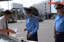 TP. HCM: Tăng cường kiểm tra các phương tiện giao thông ở sân bay Tân Sơn Nhất