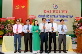 Nhà báo Bùi Thanh Hồng tái đắc cử Chủ tịch Hội Nhà báo tỉnh Đồng Tháp