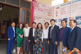 Phó Chủ tịch Thường trực Hội Nhà báo Việt Nam dự khai mạc Hội báo Xuân tại tỉnh Nghệ An
