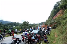 Điện Biên: Ách tắc nghiêm trọng trên quốc lộ 279 vì sạt lở đất