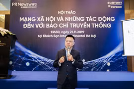 Thu phí báo điện tử: Con đường chông gai nhưng phải bước đi