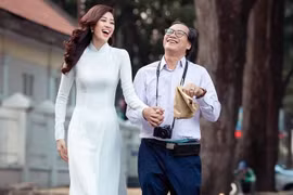 Hoa hậu H'hen Niê, hoa hậu Khánh Vân chia sẻ về người đàn ông quan trọng nhất của cuộc đời mình
