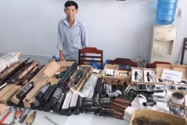 Triệt phá đường dây mua bán linh kiện súng săn 'khủng' qua Zalo