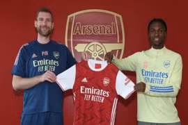 Arsenal chiêu mộ thành công tiền vệ Zane Monlouis