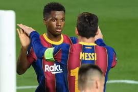 Ansu Fati 'hét' mức lương khủng để ở lại CLB Barca