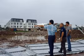 Phó chủ tịch quận bị tố 'tiếp tay' phù phép đất nông nghiệp thành đất ở?