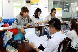 TP HCM sẽ cho nghỉ việc 2.300 cán bộ trong năm nay?