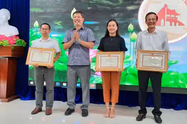 Quảng Nam: Khen thưởng 7 tập thể, cá nhân trong công tác tuyên truyền phòng chống dịch Covid-19