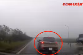 Video giao thông: Tài xế suýt gây họa vì lùi ô tô trên cao tốc Hà Nội - Thái Nguyên