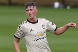 Tin thể thao nổi bật 17/5: Manchester United trói chân thành công “viên ngọc quý” Charlie Wellens